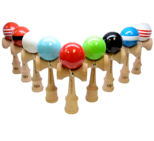 Yomega Pro Model Kendama – The Traditional Japanese Toss and Catch Skill  Game with Rubberized Paint for Easier Skill Building Play (Black)
